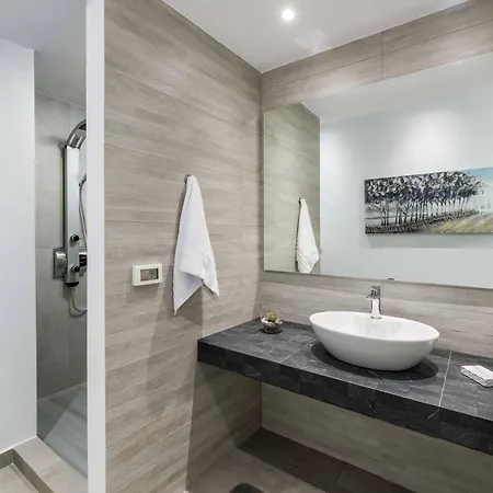 Summer Dawn Willa Kiotari